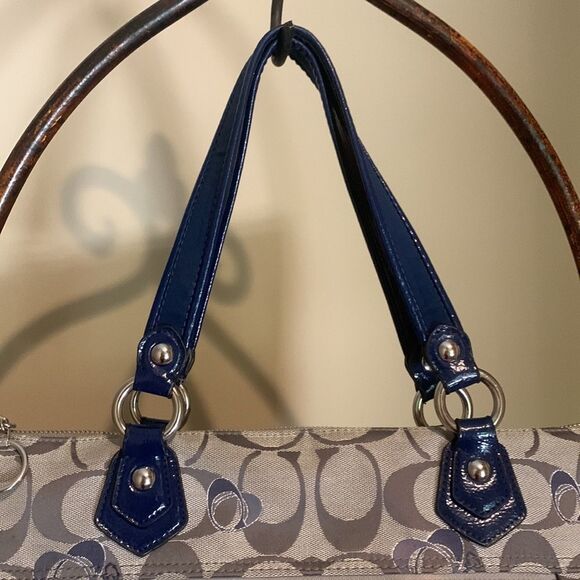 COACH POPPY Purse - Picture 3 of 10